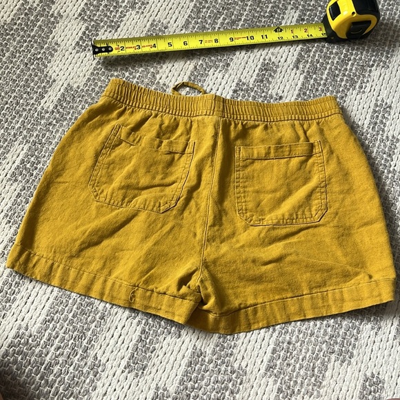Old Navy Mustard Yellow Cargo Shorts with Elastic Waistband - Picture 5 of 5
